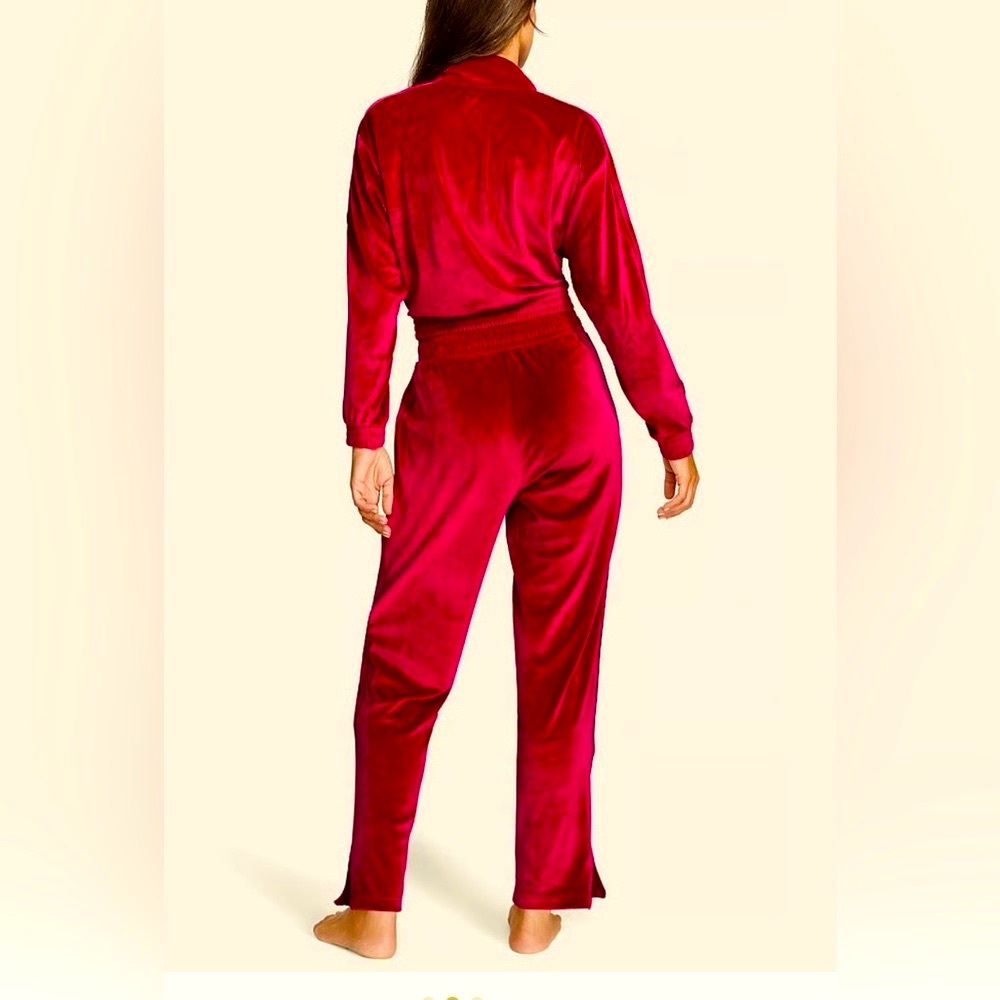 3 Piece Ribbed Velour - Picture 7 of 14